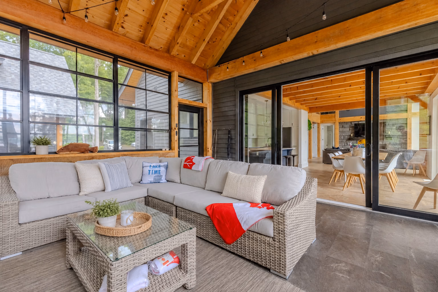 Doe Lake Muskoka room